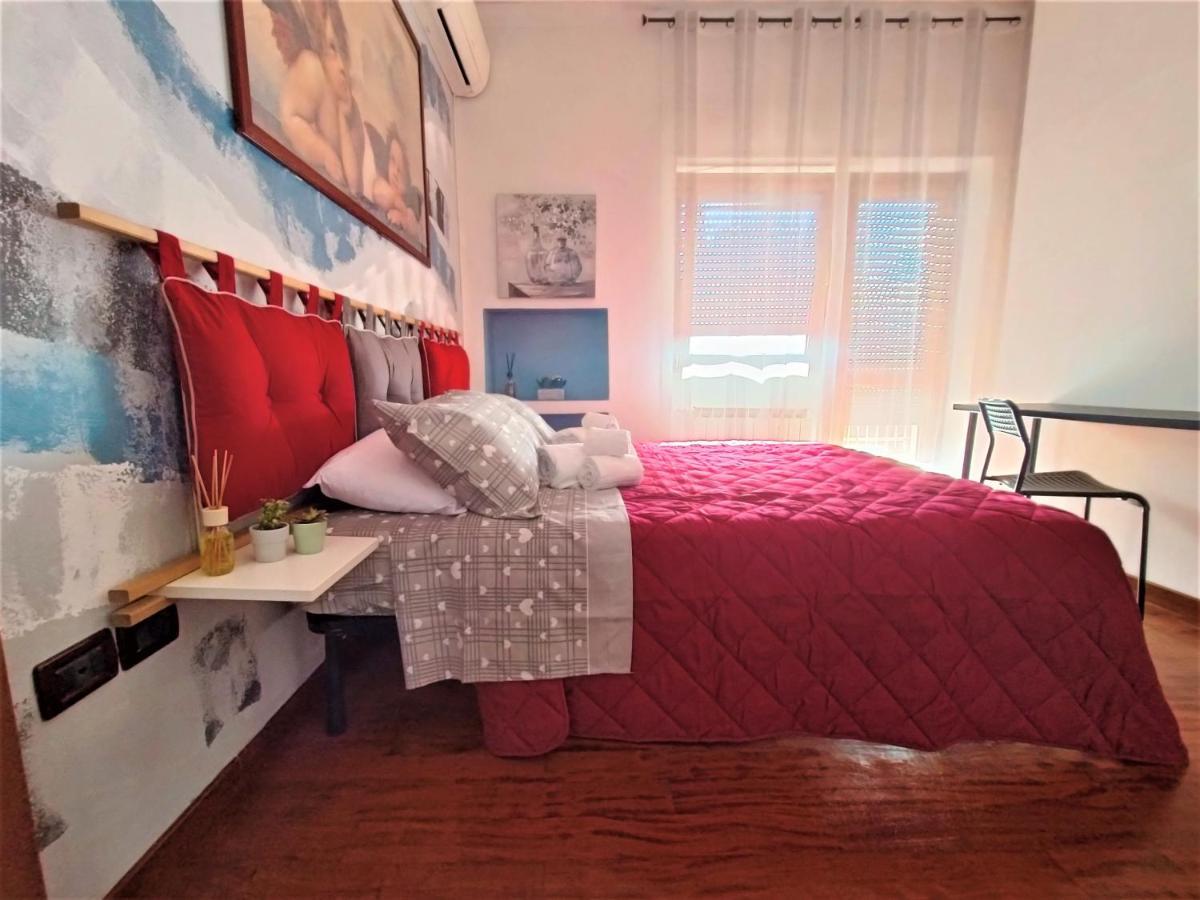 Avellini - Delightful And Spacious With Terrace - Near Metro A Cornelia Apartment *