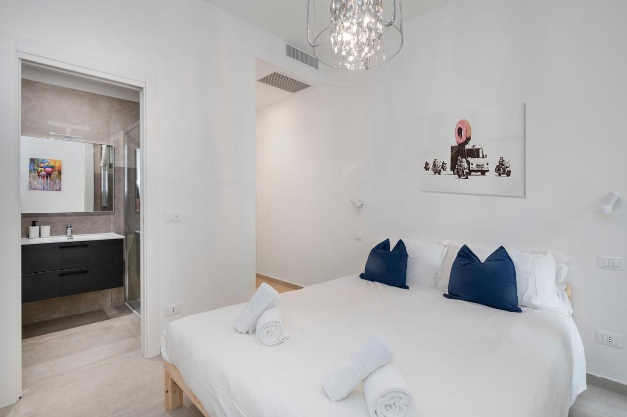 Easystayrome 10 Pax 3 Baths 1 Min From Metro Apartment