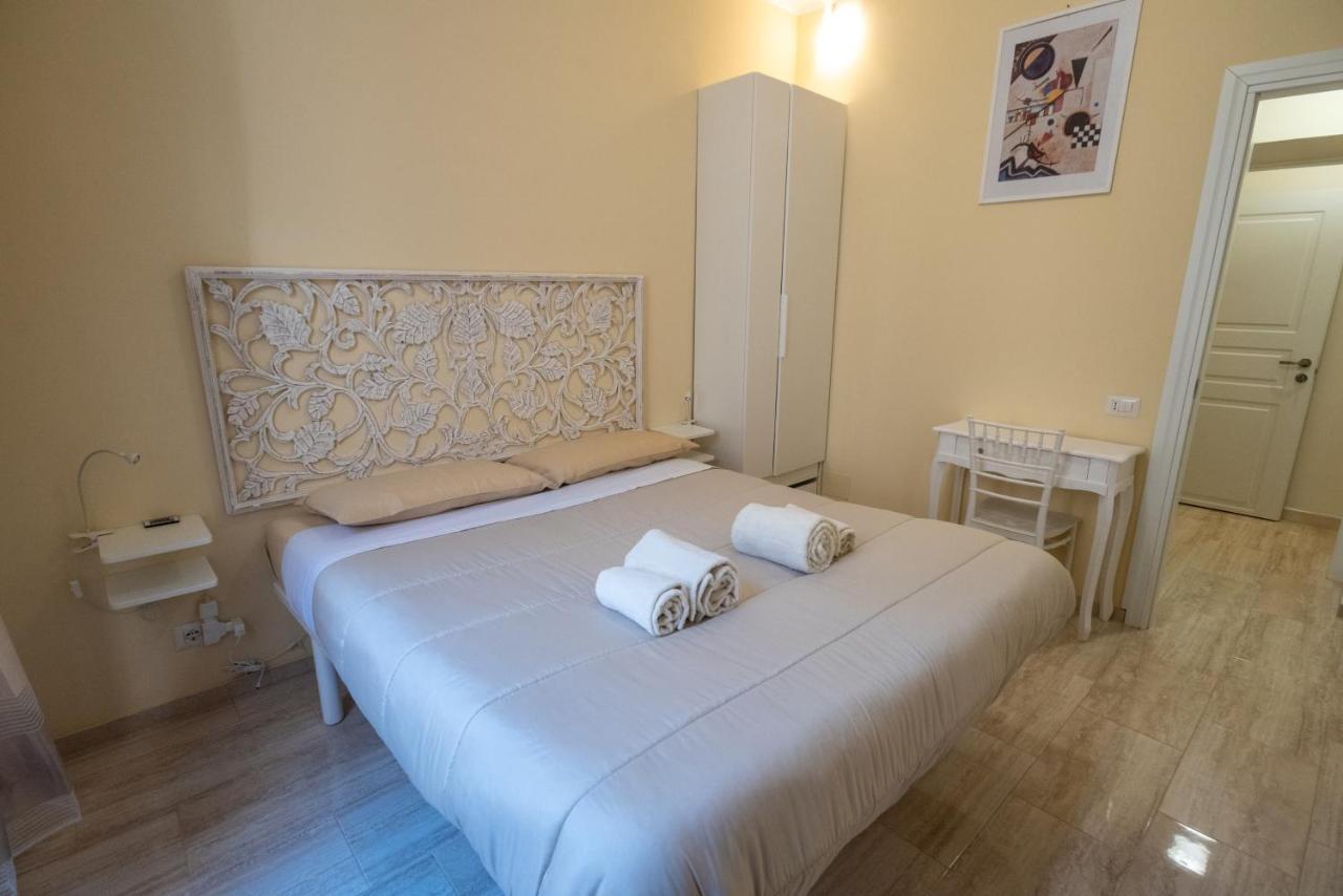 Two-roomed Flat In The Heart Of - Termini * Rome