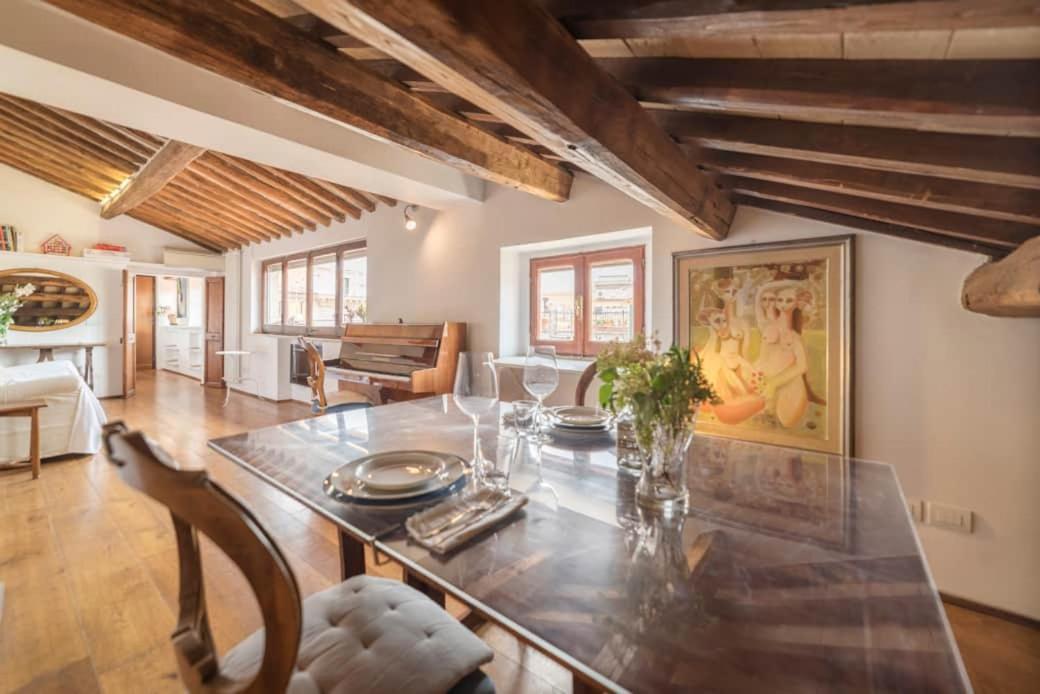 Apartment Pantheon Charming Penthouse