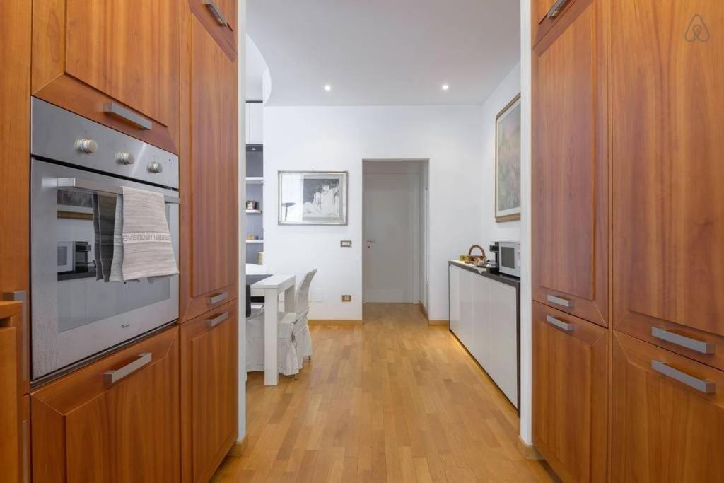 Apartment Vatican Ideal For Family/couple, A/c, Jacuzzi Rome