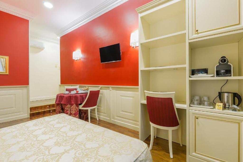 Guest house Dimora Frattina Rome