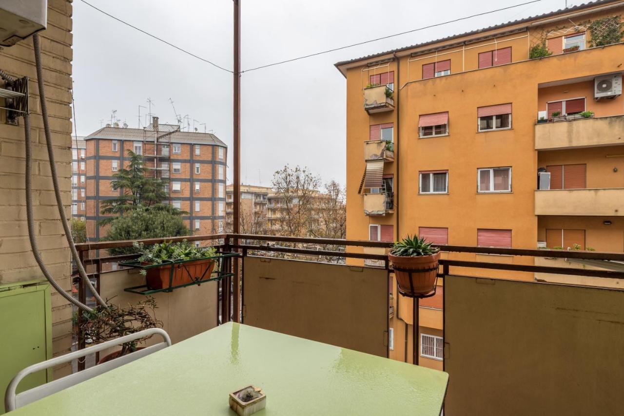 Altido Classic Style Flat With Balcony Apartment Rome