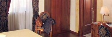 Hotel Teatro Pace Rome