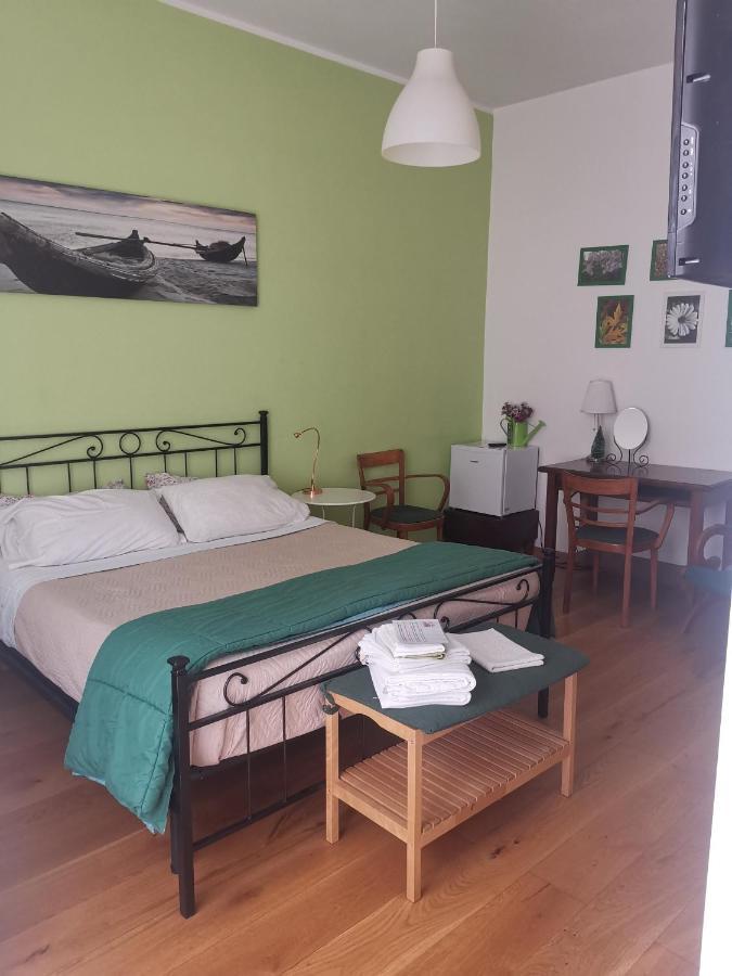 103 Bed & Breakfast Rome