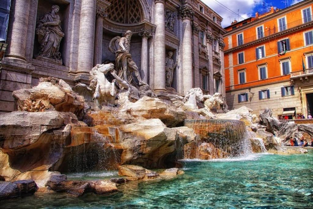Stylish Loft - Colosseum 4 Min Walk -3 Beds -sleeps Up To 6 People Rome