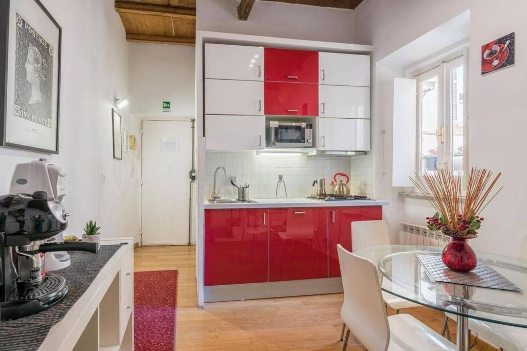 - Campo De' Fiori Apartment *