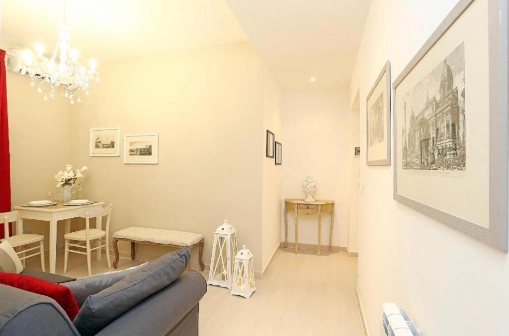 Dimora Frattina Guest house