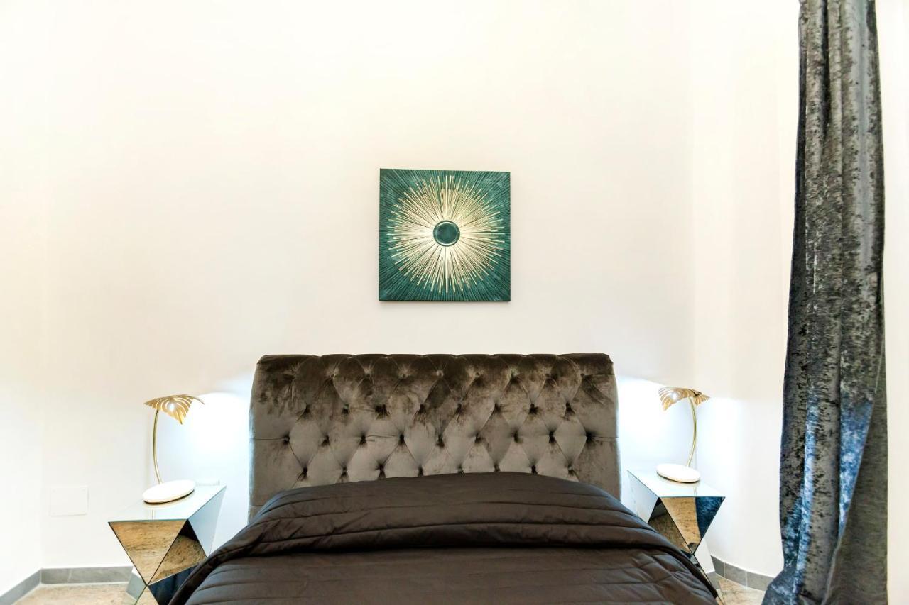 Navona Artist 7 *