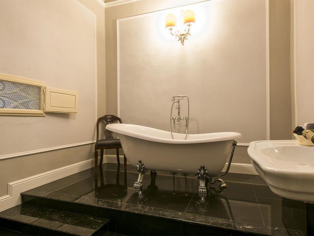 - Piazza Navona Apartment
