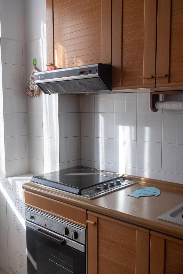 Peaceful Family Apartment, Near Metro Appartamento Roma