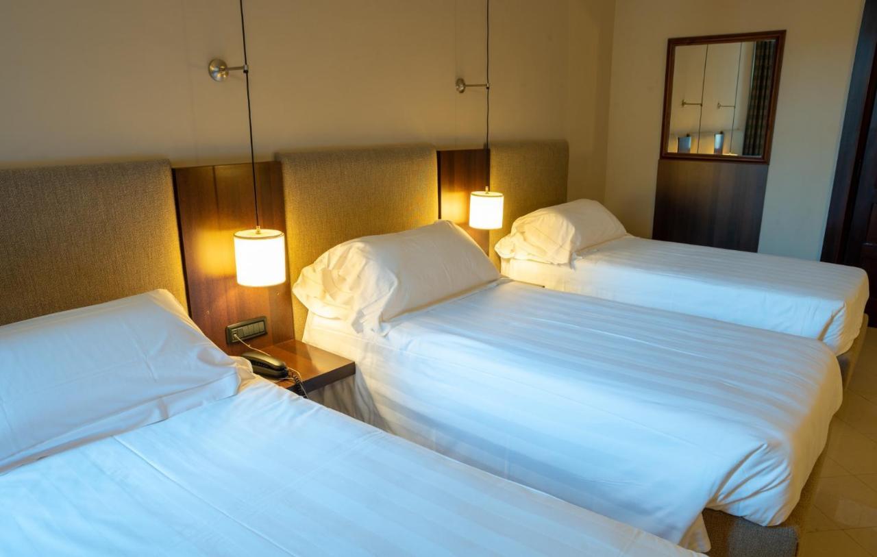 Th - Carpegna Palace 4* Rome