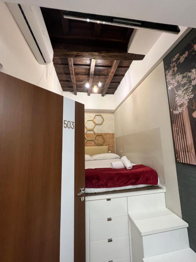 Dimora Frattina Guest house