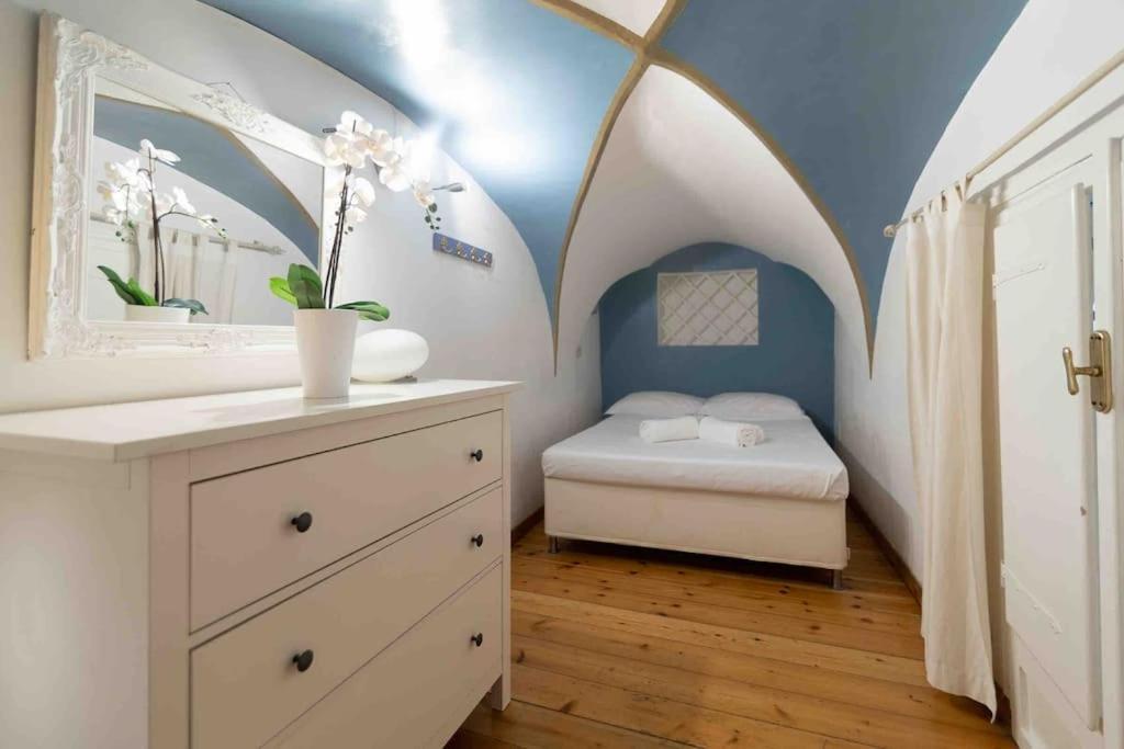 Via Dei Cestari Loft * Roma
