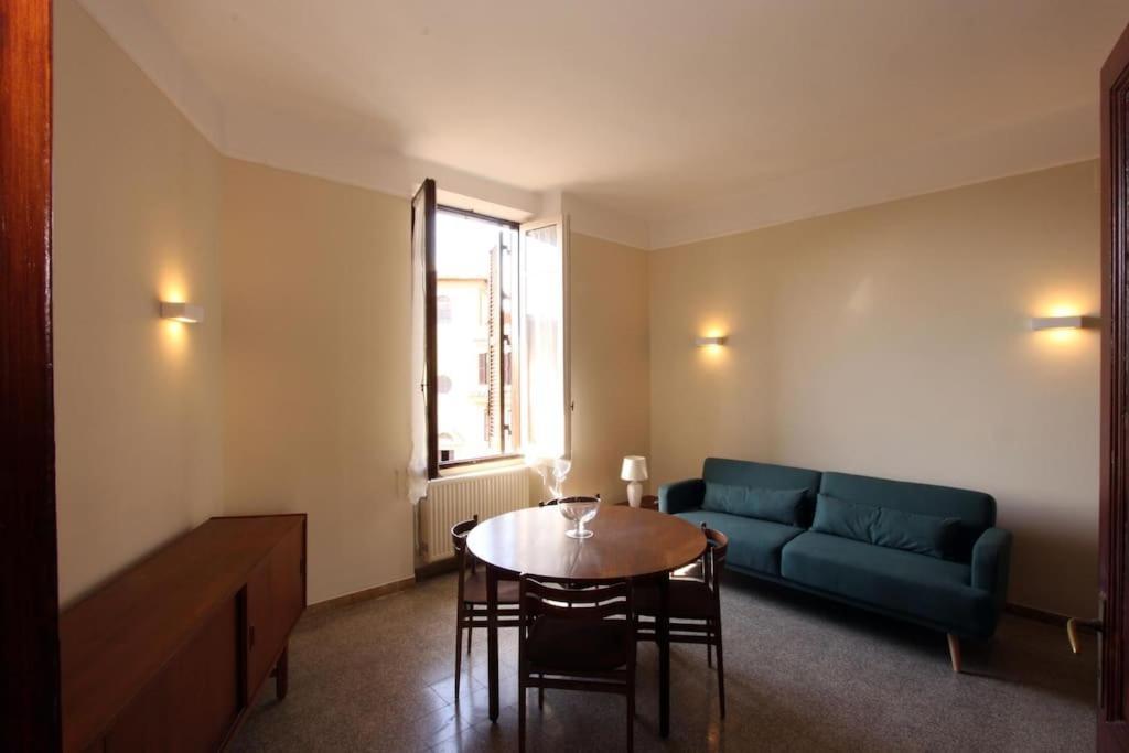 Sacconi Flat Apartment Rome