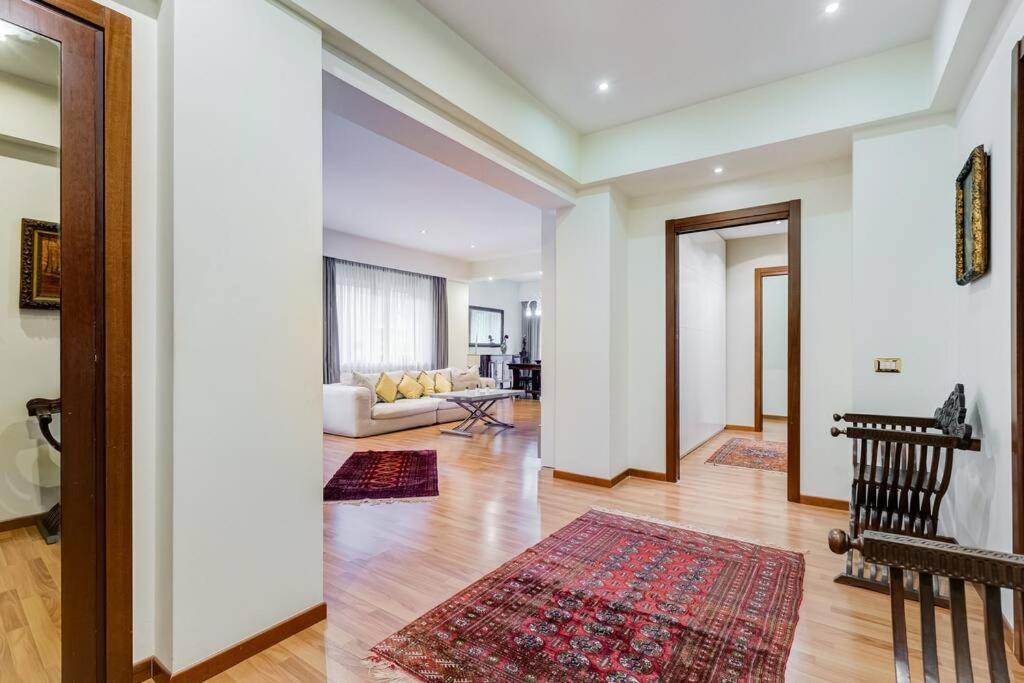 Apartment Exclusive In Eur Rome