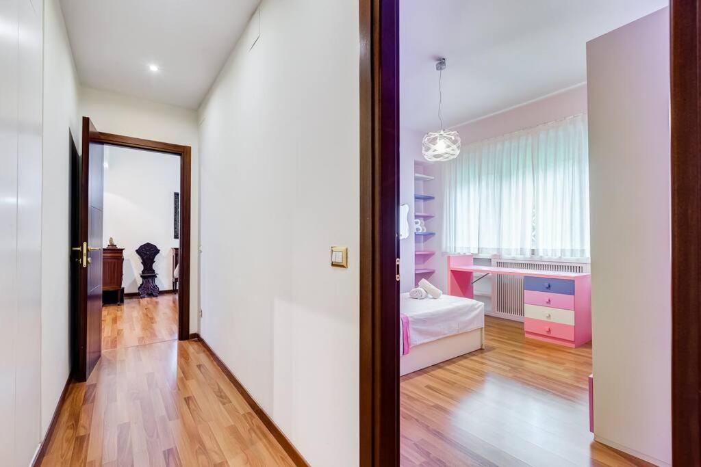 Exclusive In Eur Apartment
