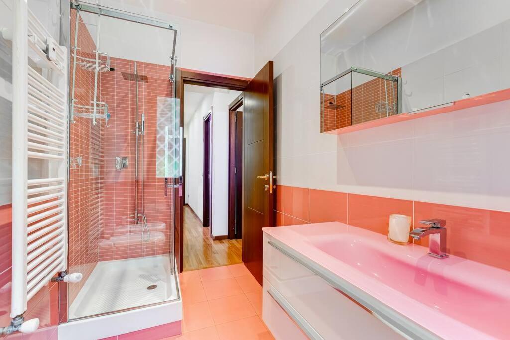 Exclusive In Eur * Rome
