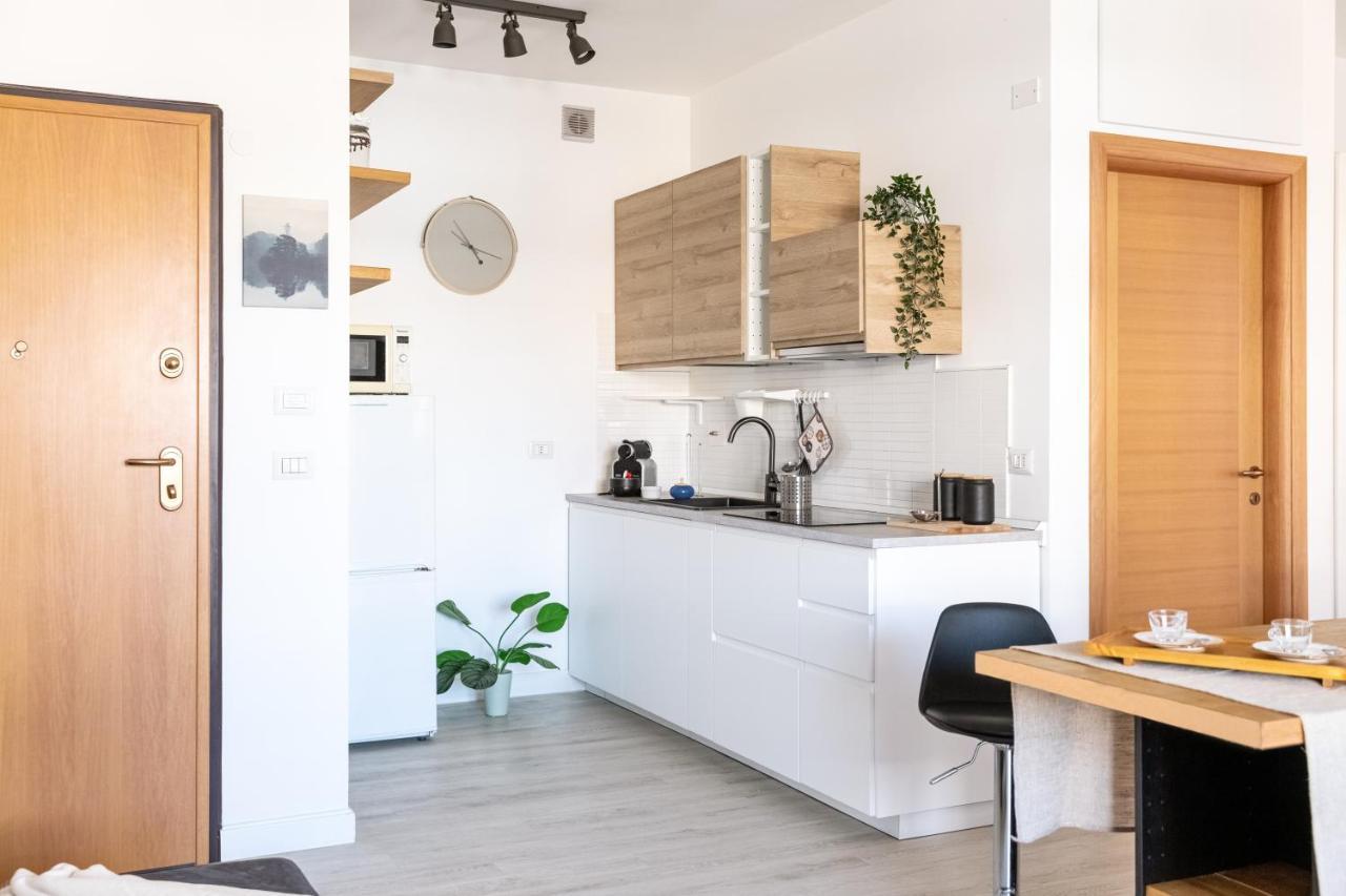 Loft Con Terrazzo - 3 Min Dalle Autostrade By Followgreenhouserome Apartment *