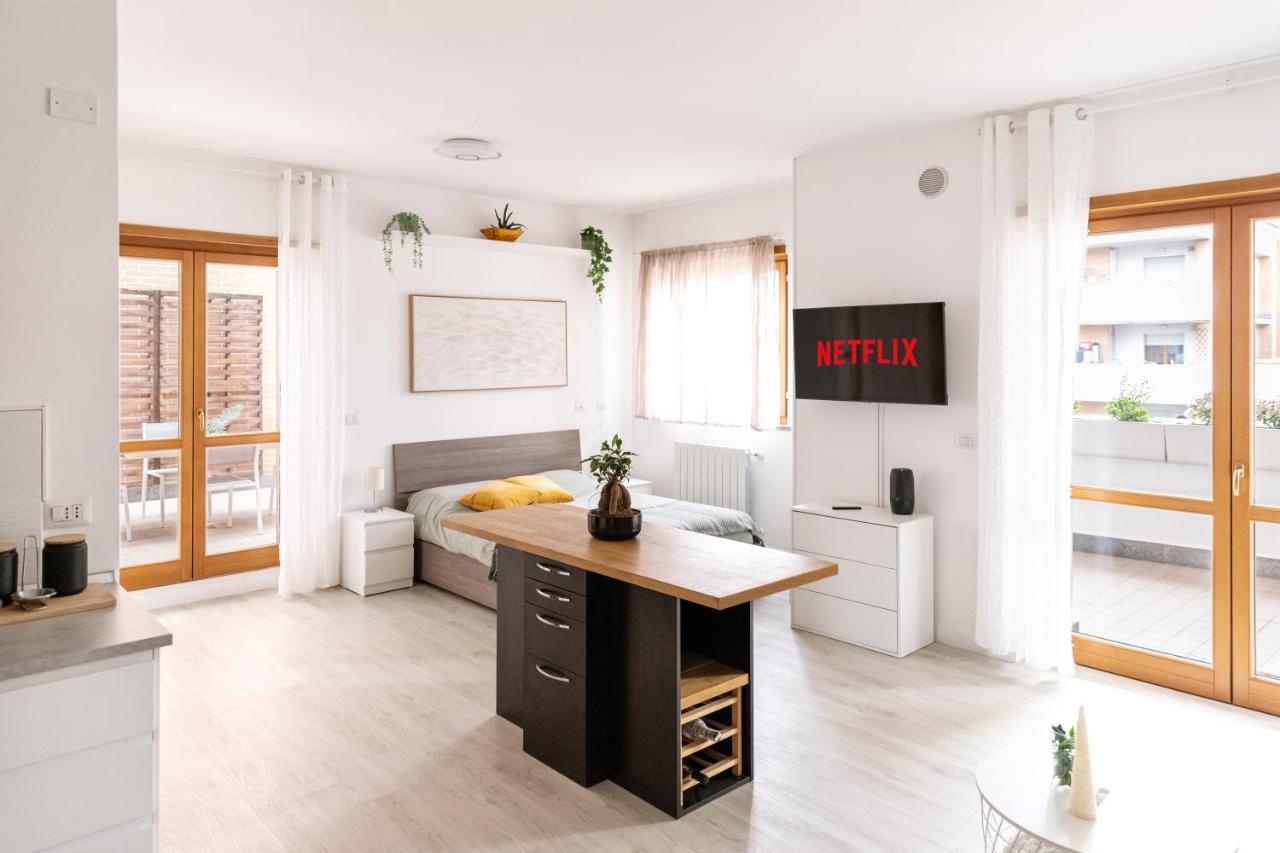 Loft Con Terrazzo - 3 Min Dalle Autostrade By Followgreenhouserome *