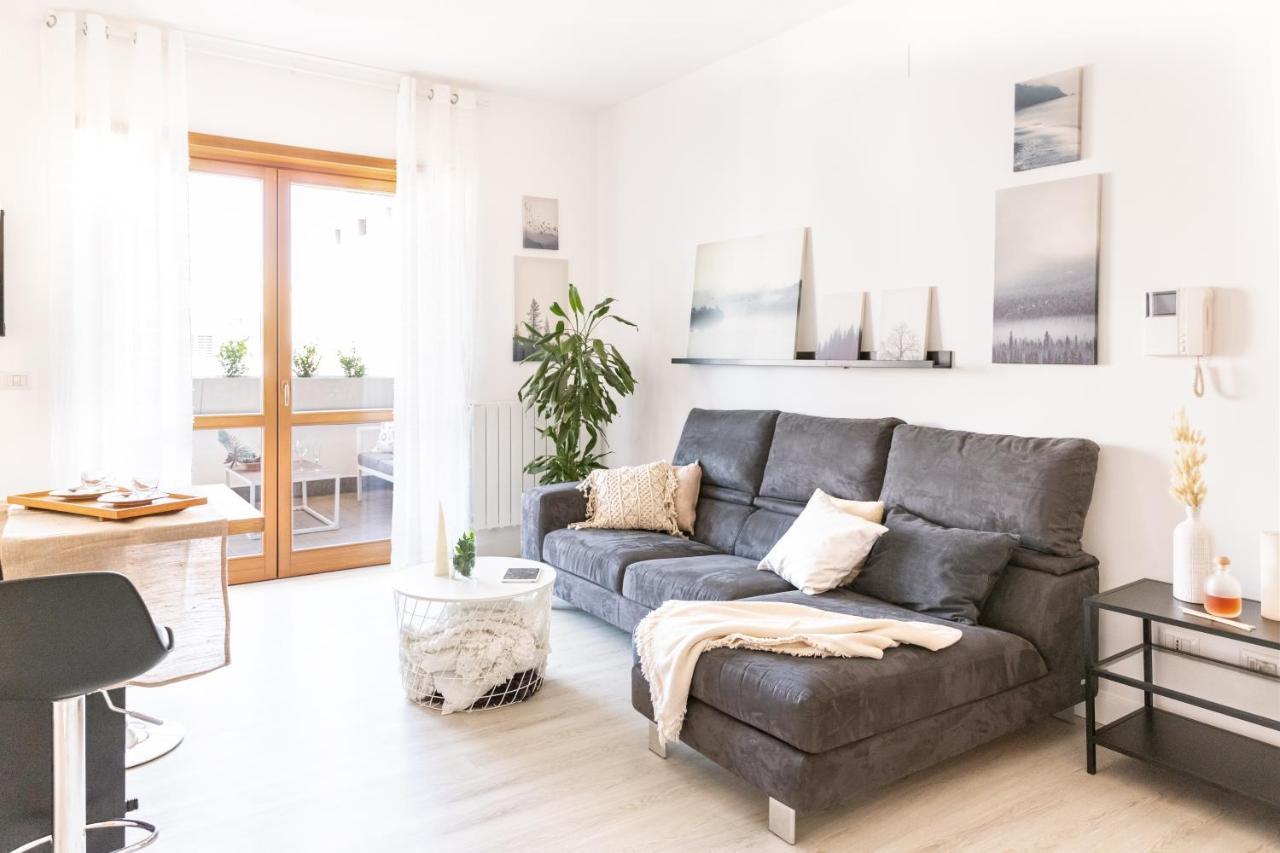 Loft Con Terrazzo - 3 Min Dalle Autostrade By Followgreenhouserome Apartment Rome