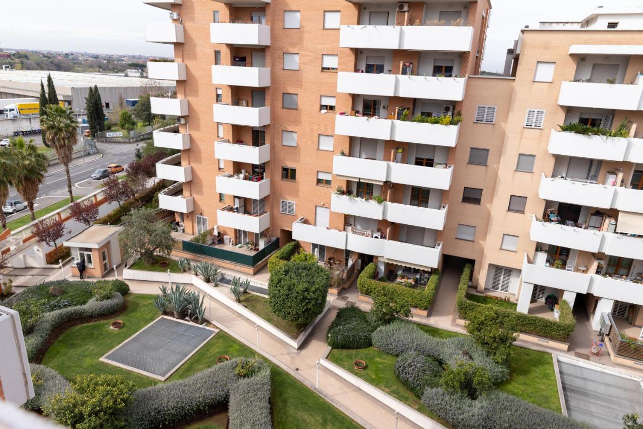 Loft Con Terrazzo - 3 Min Dalle Autostrade By Followgreenhouserome