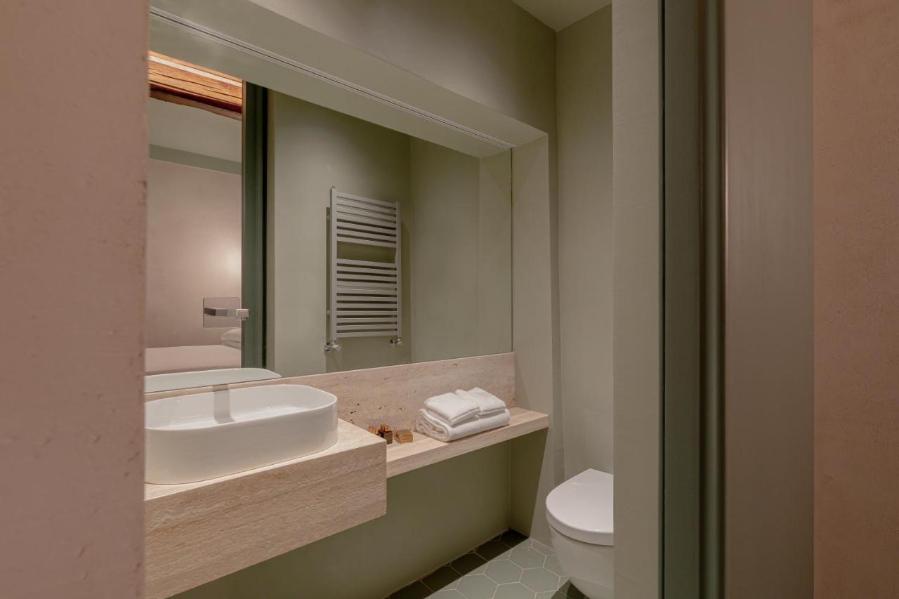 Design With Private Pool In Campo Dei Fiori Apartment Rome