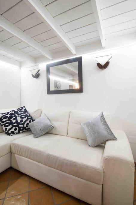 Via Dei Cestari Loft