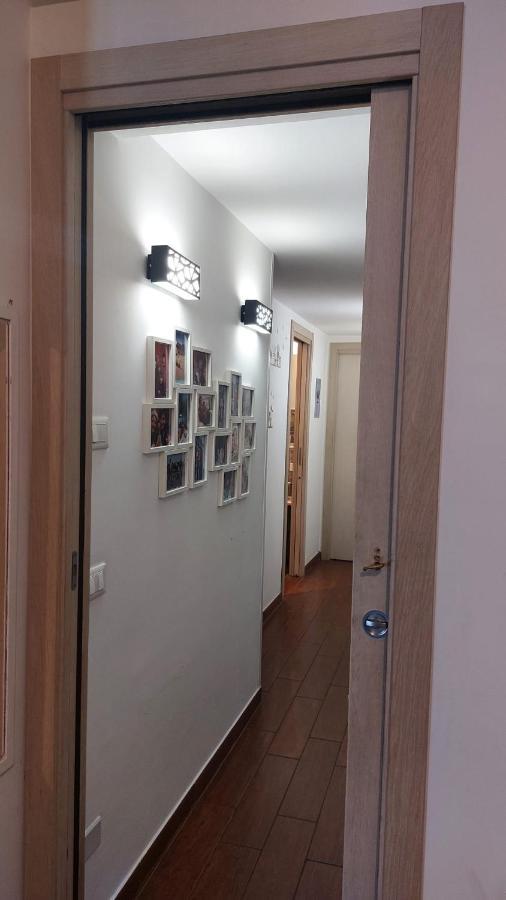 A Casa Di Delia - Stazione Fidene Homestay