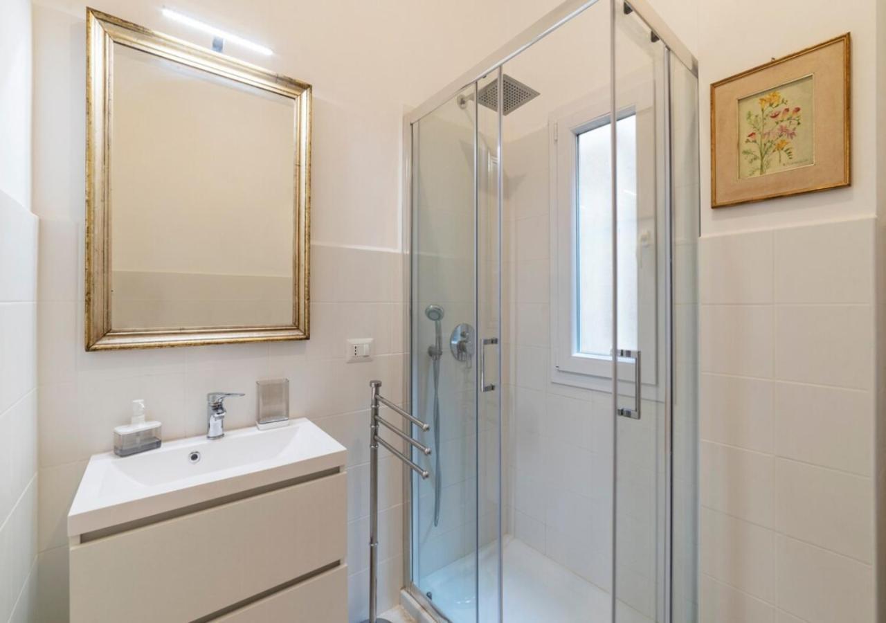 Elegant, With Private Terrace Next To The Vatican Rome