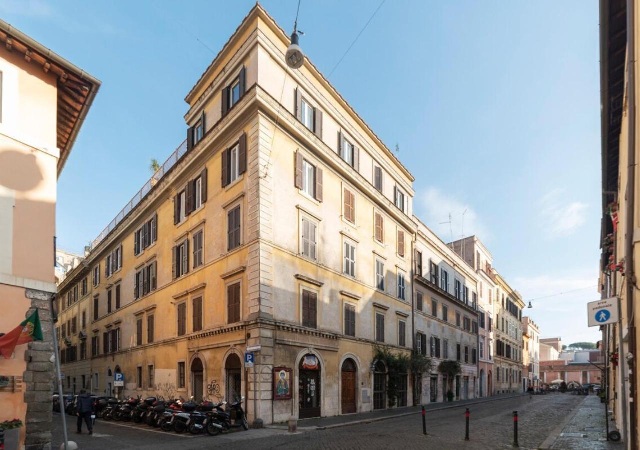 Elegant, With Private Terrace Next To The Vatican *