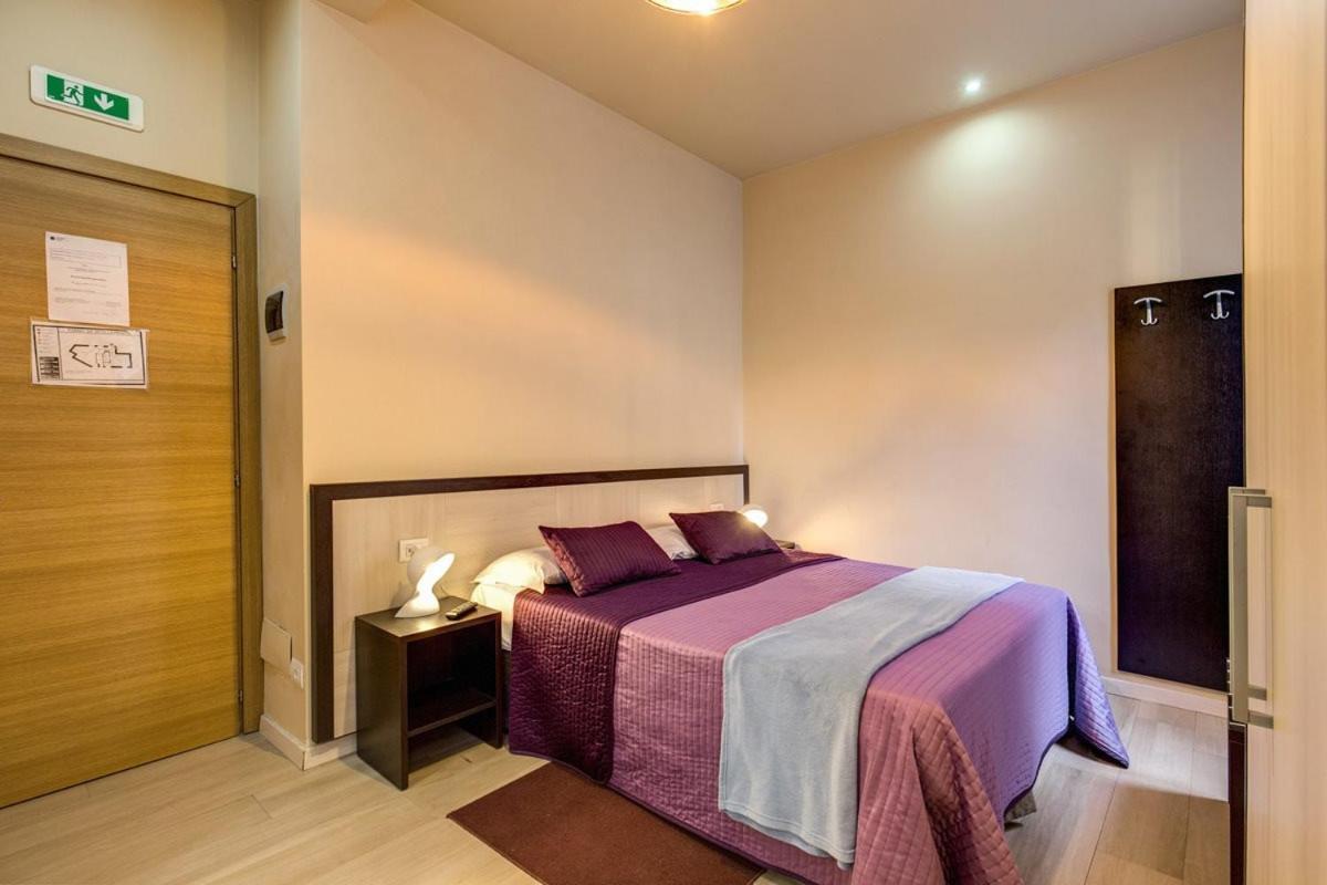 - Piazza Navona Apartment