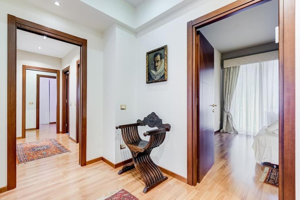Exclusive In Eur Apartment *