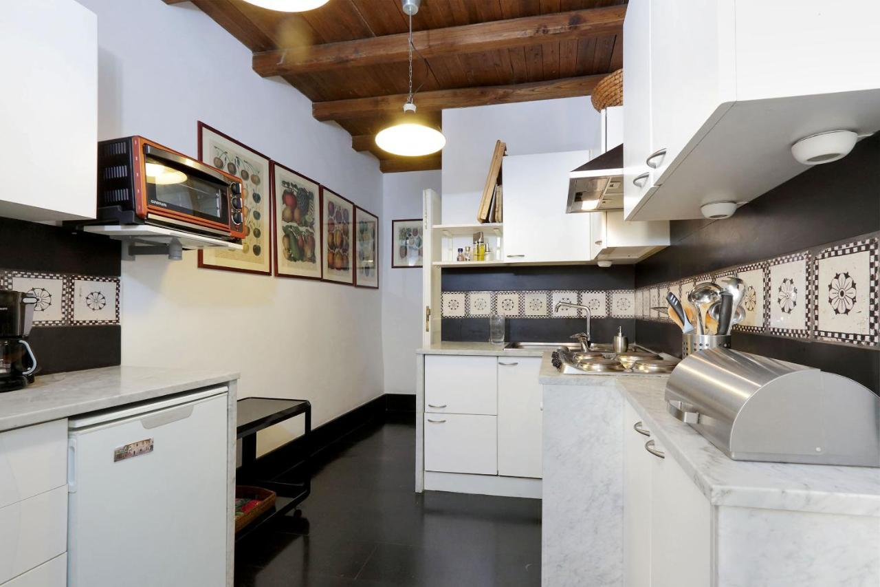 Romac Leone Apartment