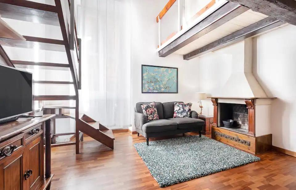 Chiavari 38 Enchanting Flat Up To 4 Guests Campo De' Fiori