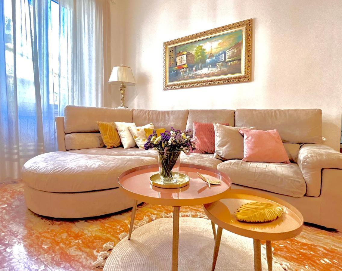 Apartment Elegant House In