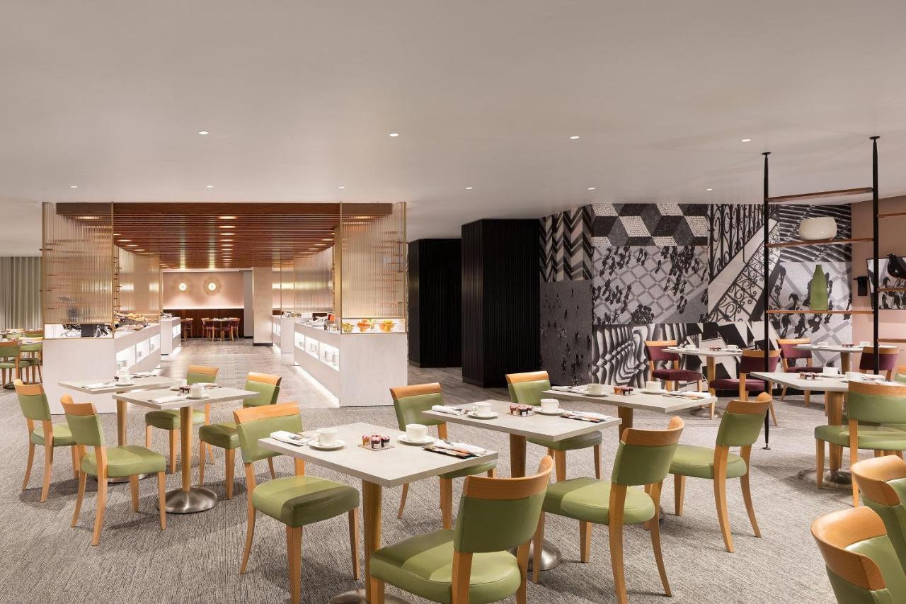 Le Meridien Visconti Hotel