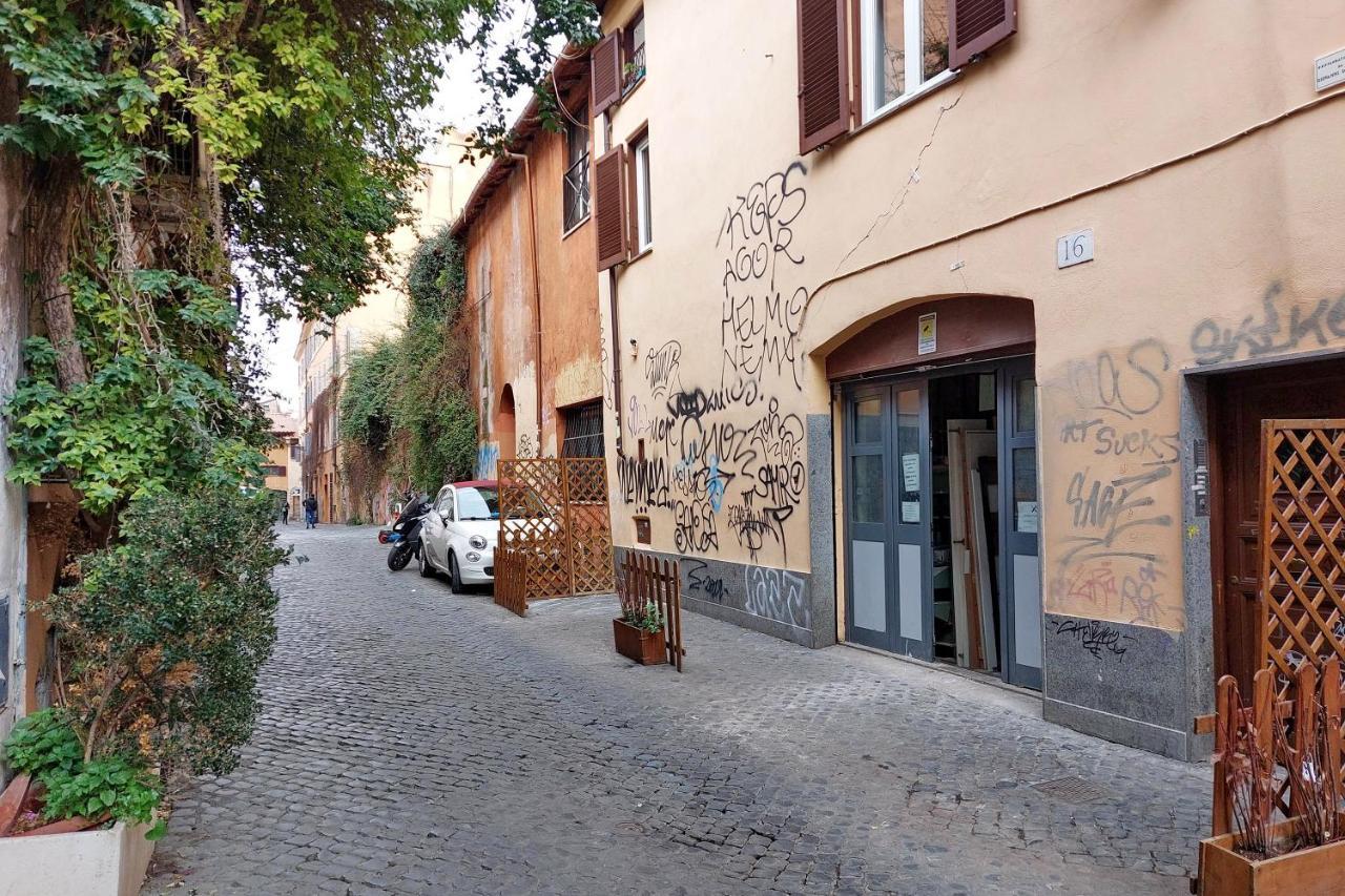 Apartment Trastevere Charming Loft