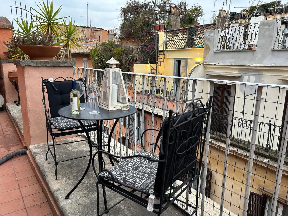 Apartment Spanish Steps Corner