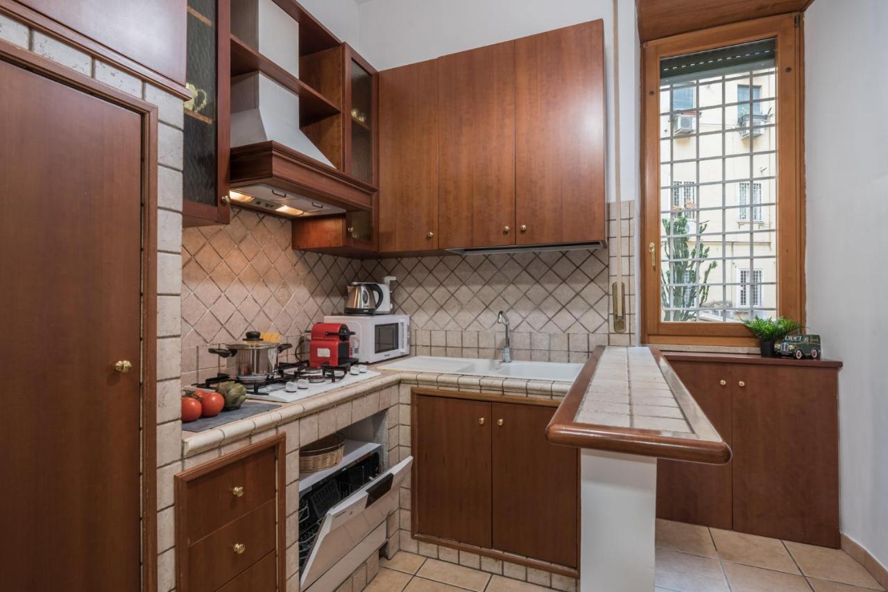 Apartment Largo Leopardi Rome