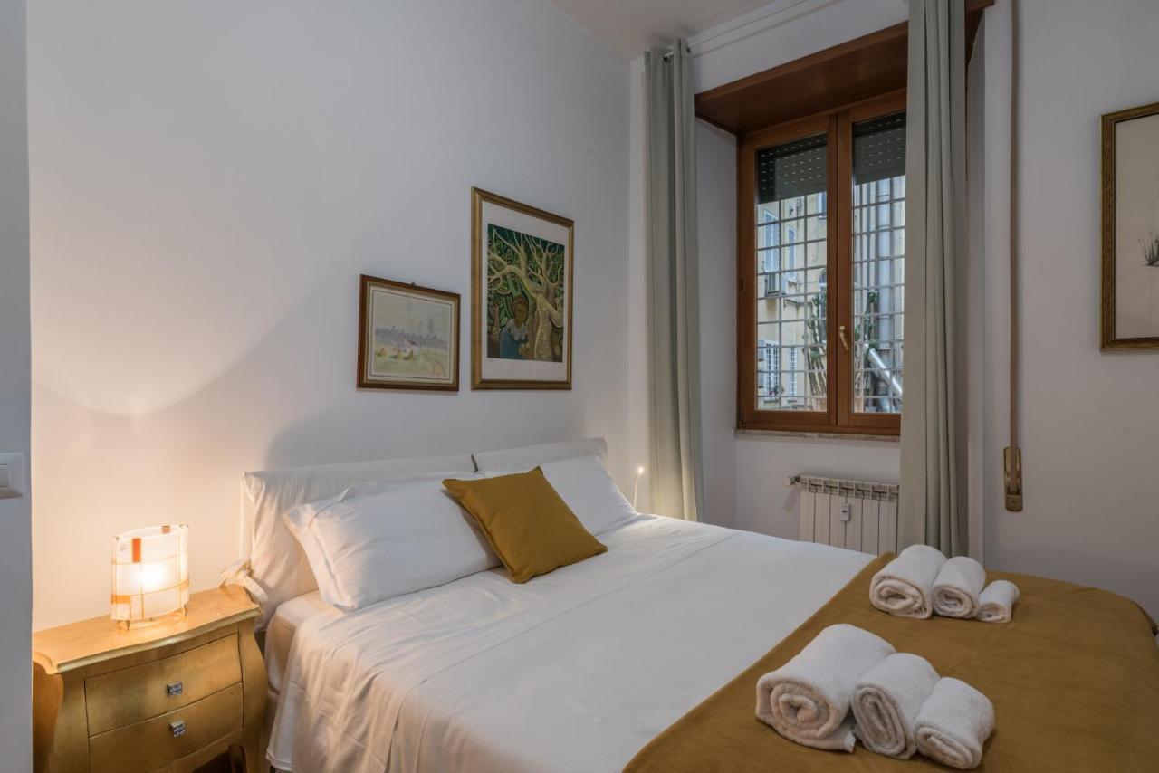 Largo Leopardi Apartment Rome