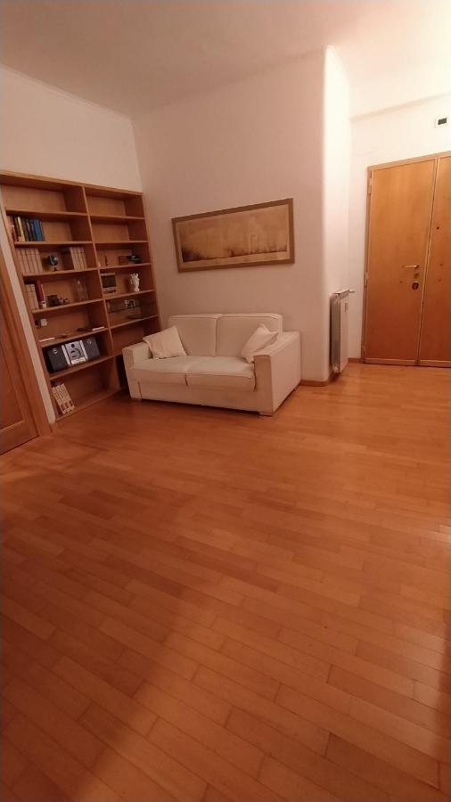 Apartment Lovely Accogliente Tra Policlinico E Piazza Bologna
