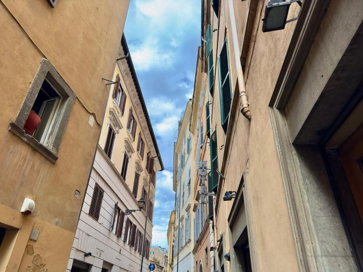 Charm And Style By Campo De Fiori * Rome