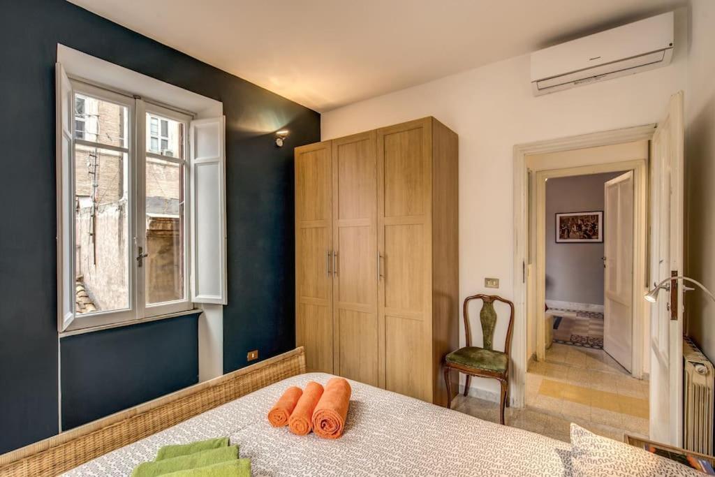 Monti Coliseum 2nd Floor 3 Bedroom *