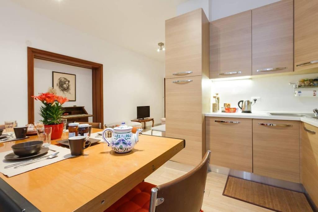 St.peter/vatican New Spacious 3bedrooms Apartment