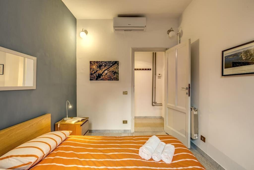 Apartment Monti Coliseum 2nd Floor 3 Bedroom Rome