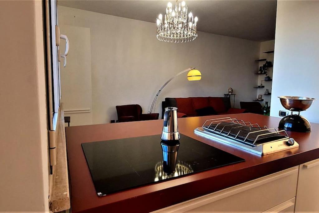 Penthouse Near Rome, Free Parking. Apartment *