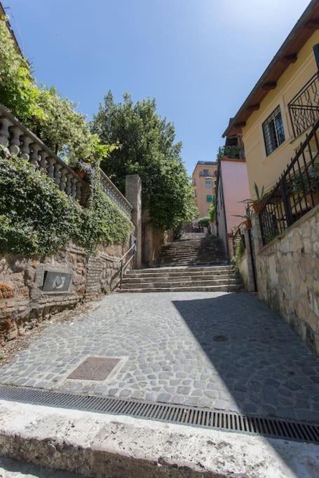 Brancaleone 86 - Garden Apartment Rome