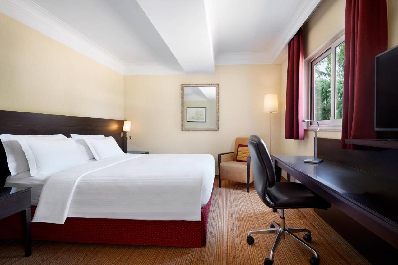 Courtyard By Marriott Park Hotel 4*