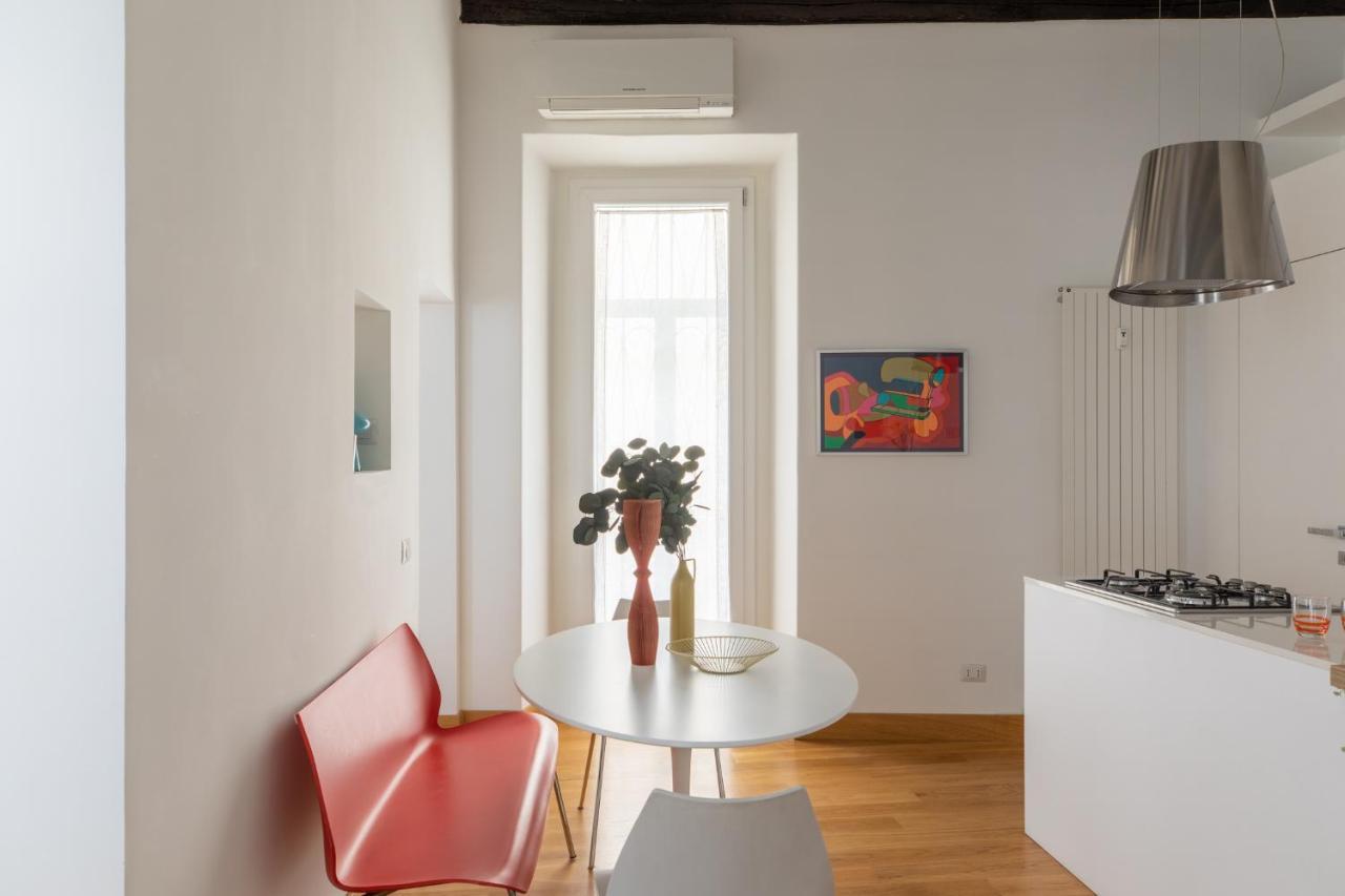 Iflat Colorfull Near Navona Apartment